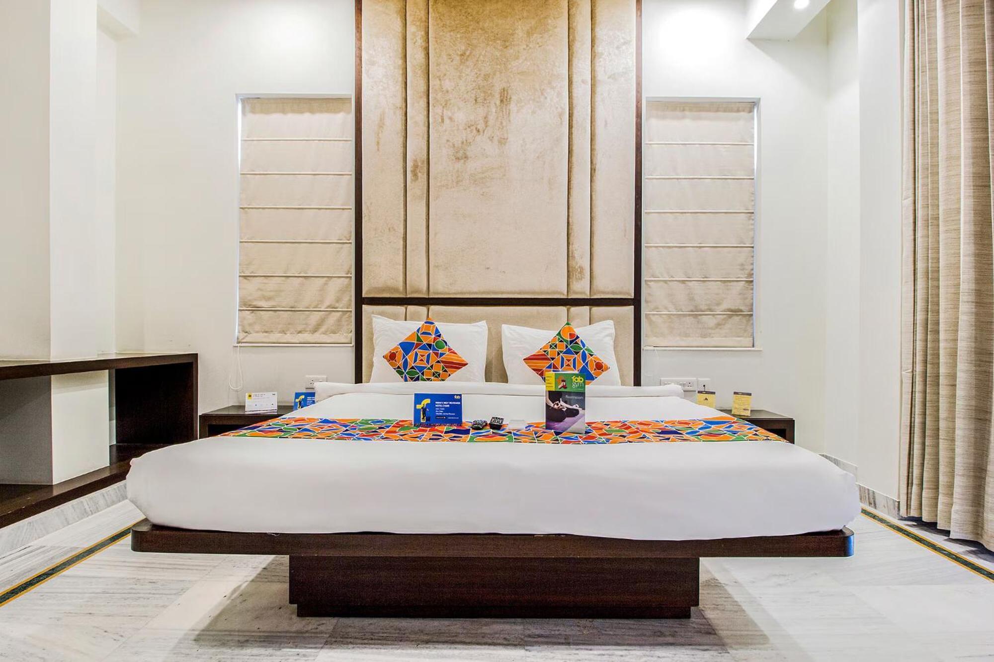 Fabhotel Jaipur Villa Exteriör bild